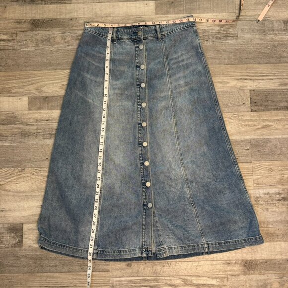 Gap Medium Wash Button Down Denim Midi Skirt Belt Loops N26 - Picture 2 of 6